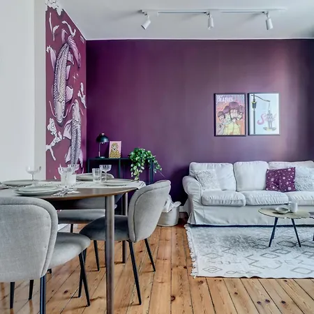 Cozy Bright Space In The Heart Of Women's Market Sofia