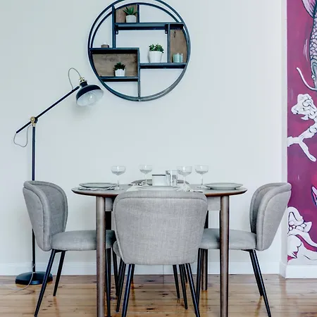 Cozy Bright Space In The Heart Of Women's Market Apartment *