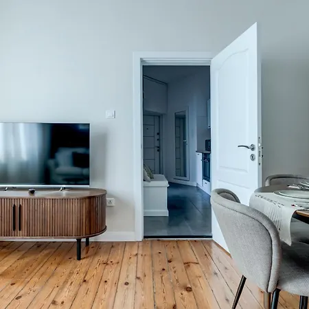 Cozy Bright Space In The Heart Of Women's Market Apartment *